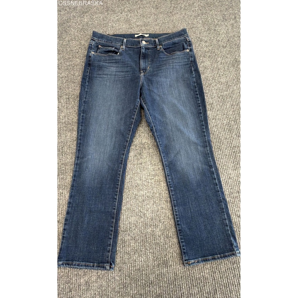 Levis Classic Straight Leg Jeans Womens 12 Medium Wash Blue Denim Stretch Pants